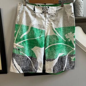 Body Glove X-Long Board Shorts Swim Trunks sz L